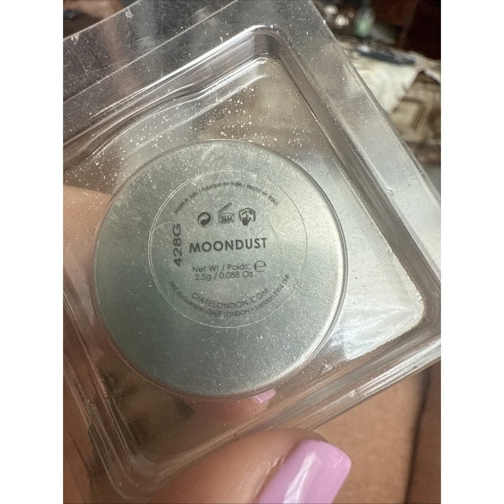 NEWCIATE LONDON GLOW-moon‎ dust Replacement Eye Shadow. 4269